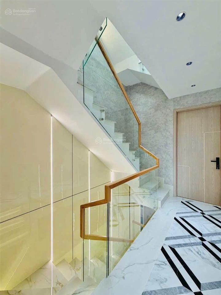 Bán nhà thái phiên quận 11 77,3m2. cho thuê 18tr. gần bệnh viện đa khoa lãnh binh thăng