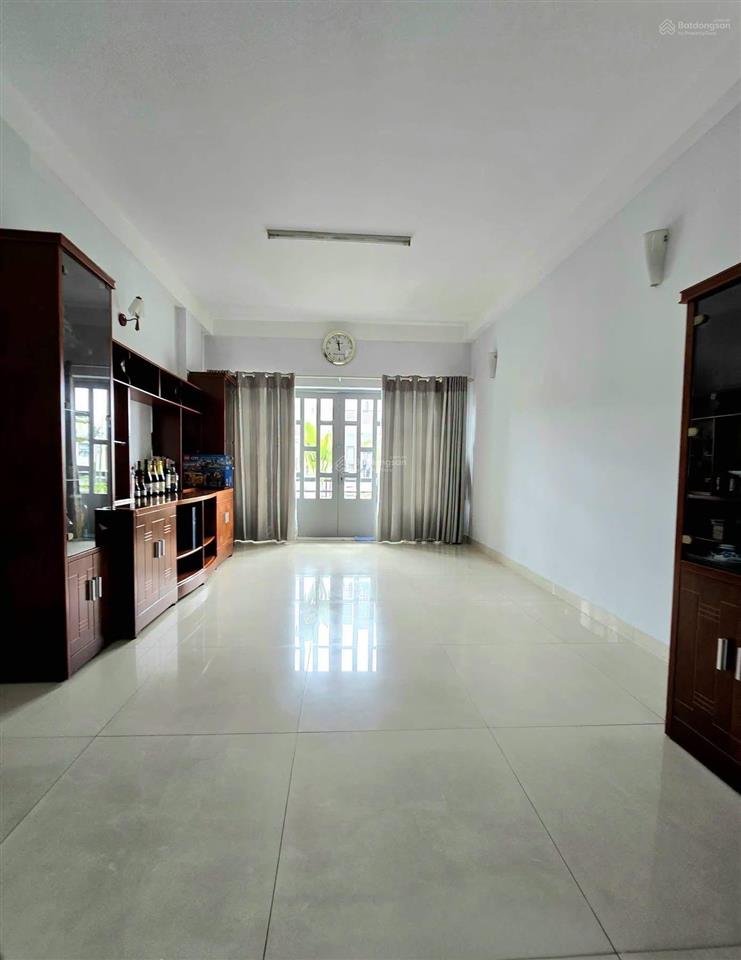 Chỉ một căn nhà cần bán đ. trần nhật duật  q1 giá 5tỷ120/73,6m2. nằm gần chợ tân định