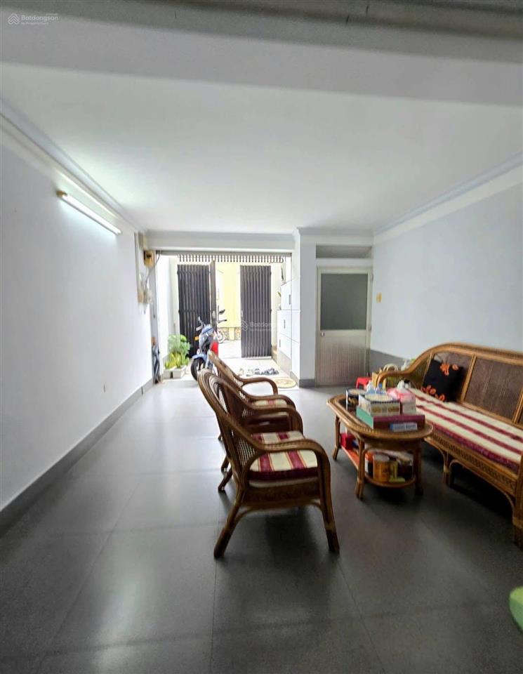 Chỉ một căn nhà cần bán đ. trần nhật duật  q1 giá 5tỷ120/73,6m2. nằm gần chợ tân định
