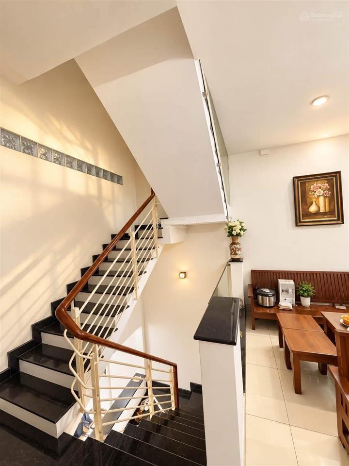 Giảm giá bán nhà xuân thủy  quận 2 giá 5 tỷ 6/ 78m2. gần trường đh văn hóa. cho thuê 35tr