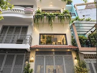 Không có nhu cầu ở, bán nhanh căn kí hoàq5 giá 3tỷ850/70m. cho thuê 24tr. gần bệnh viện hùng vương