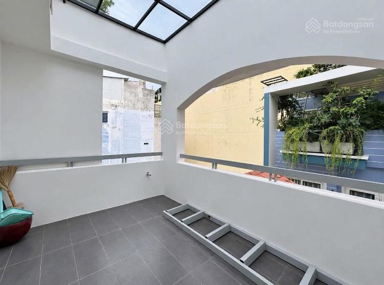 Không có nhu cầu ở, bán nhanh căn kí hoàq5 giá 3tỷ850/70m. cho thuê 24tr. gần bệnh viện hùng vương