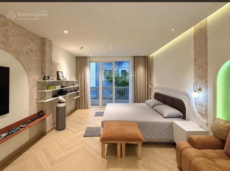 Không có nhu cầu ở, bán nhanh căn kí hoàq5 giá 3tỷ850/70m. cho thuê 24tr. gần bệnh viện hùng vương
