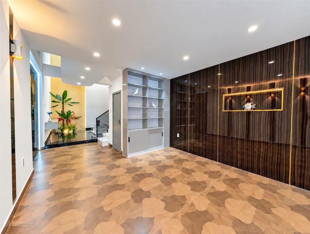 Siêu phẩm đẳng cấp đường lê lợi  gò vấp giá 2 tỷ 990/44m2. gần bệnh viện 175