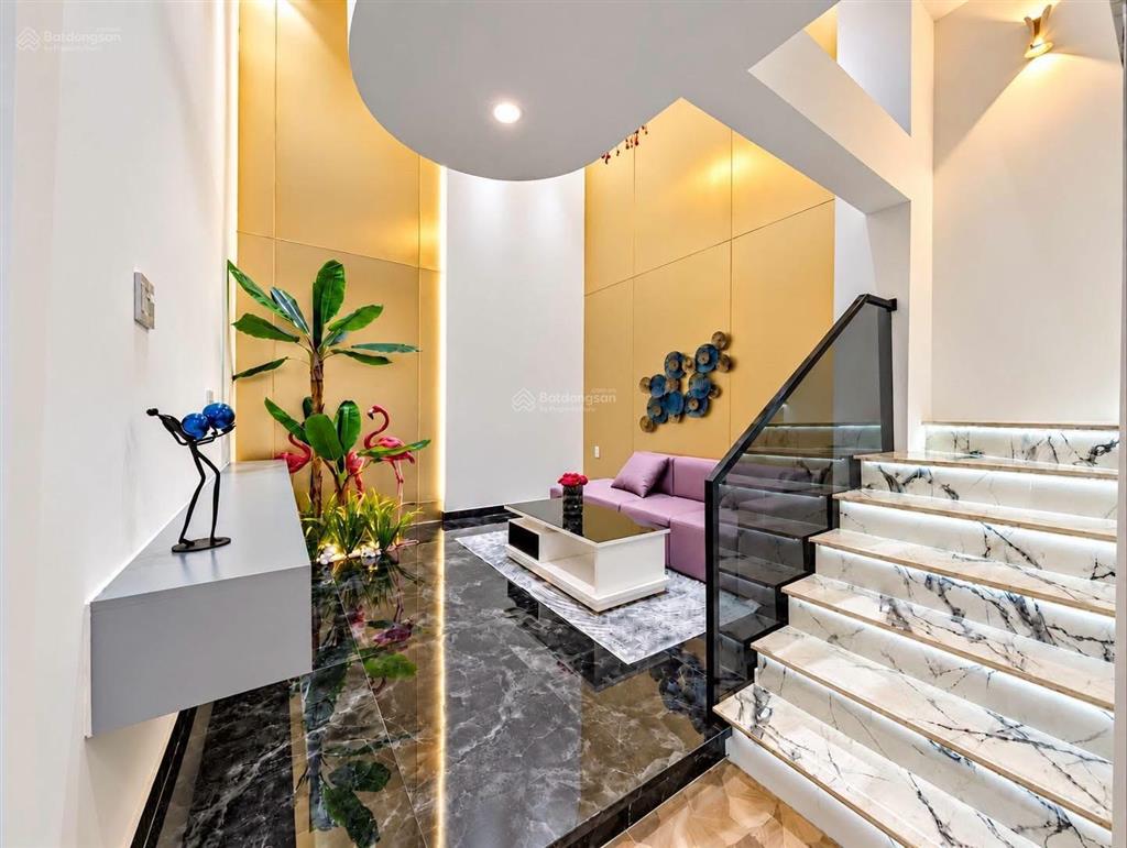 Siêu phẩm đẳng cấp đường lê lợi  gò vấp giá 2 tỷ 990/44m2. gần bệnh viện 175