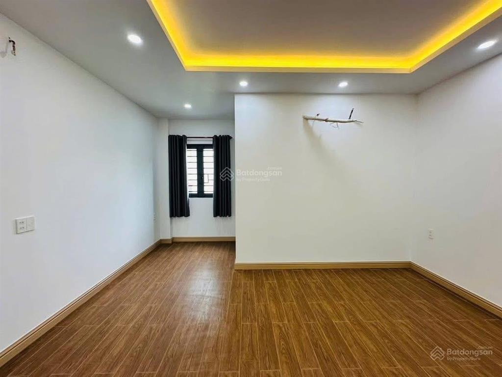 Bán nhà tô ngọc vân, thủ đức giá 3 tỷ 5/76m2. gần chợ tam hà.