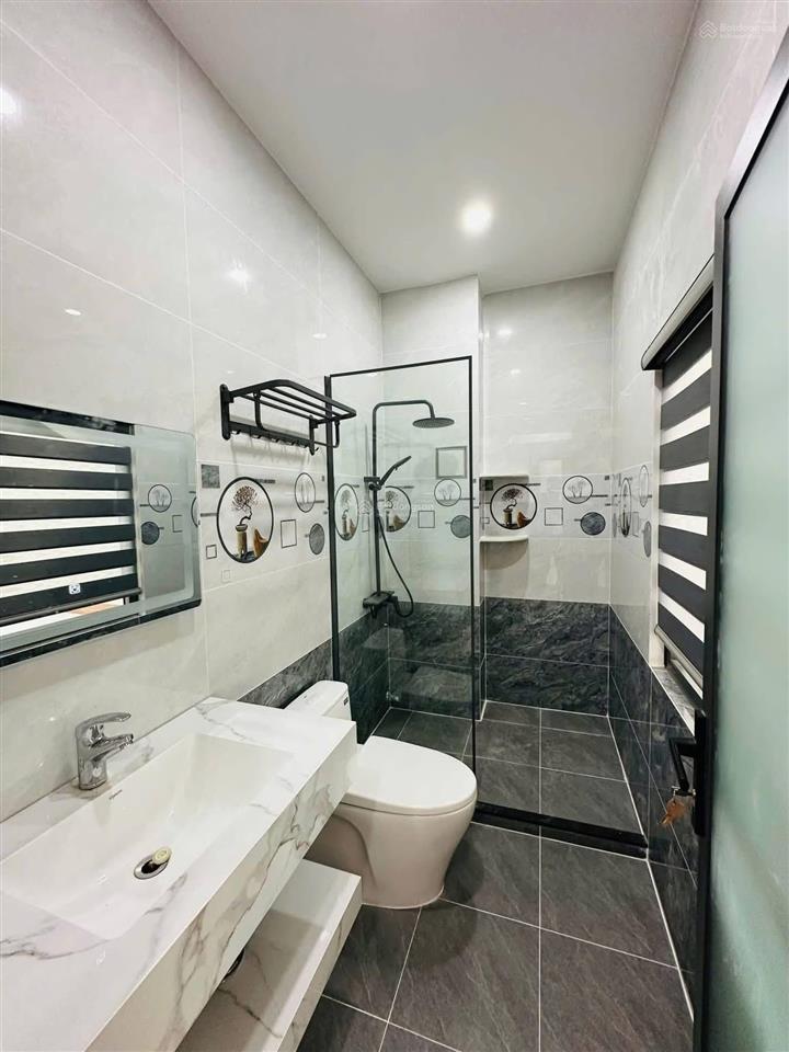 Bán nhà tô ngọc vân, thủ đức giá 3 tỷ 5/76m2. gần chợ tam hà.