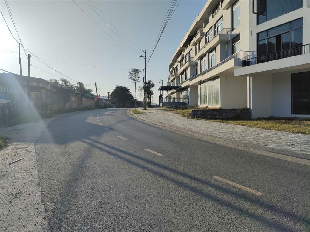 CHÍNH CHỦ BÁN GẤP LÔ ĐẤT CÓ DT: 338,8 m full  THỔ CƯ