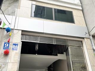 Bán nhà Bằng B Hoàng Liệt, 40.5m² x 5 tầng, ô tô vào nhà, cách đường lớn 30m