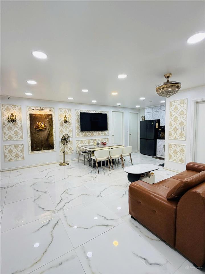 Căn góc 3 ngủ 3 mặt thoáng, thiết kế tây âu cực đẹp, nội thất nhập khẩu, sổ đỏ chính chủ