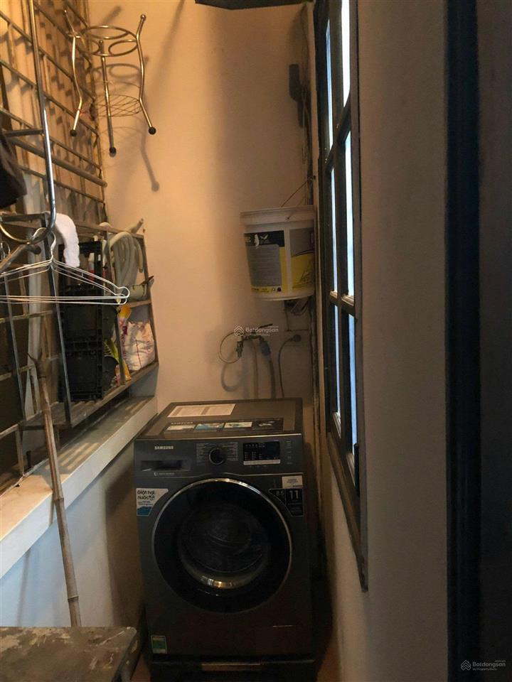 Bán CC 1PN, 1WC, 40m2 tại khu tập thể Thạch Bàn, giá 1,65 tỷ