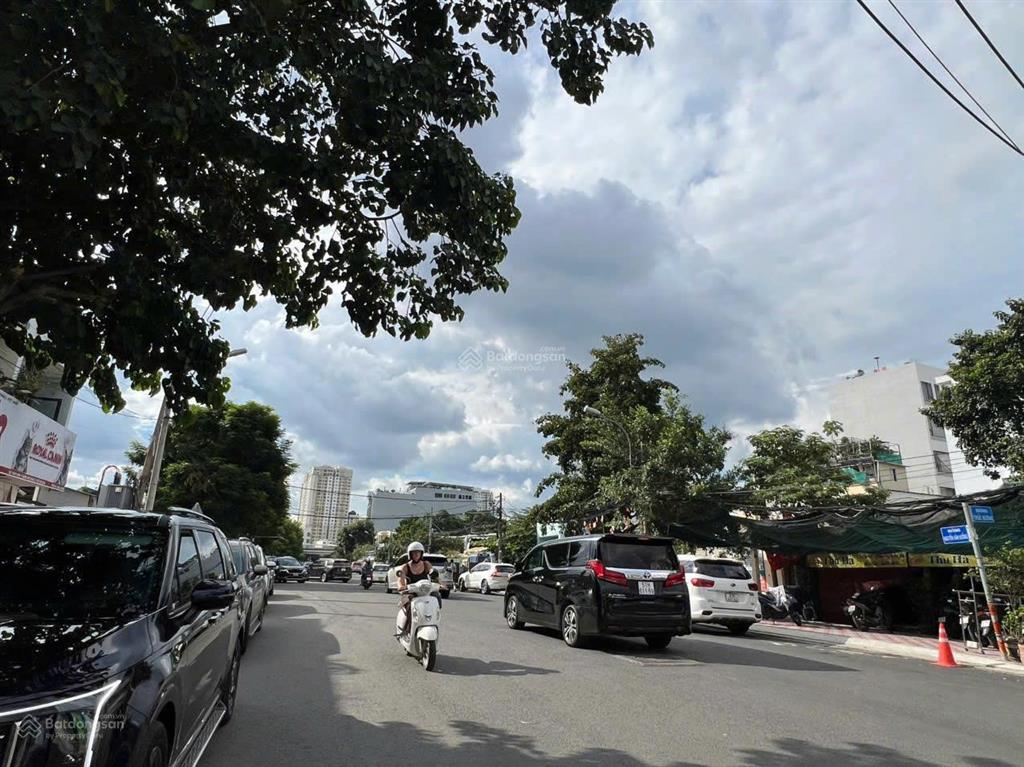 Nhà đất vị trí đẹp nhất Thảo Điền HCM cần bán.