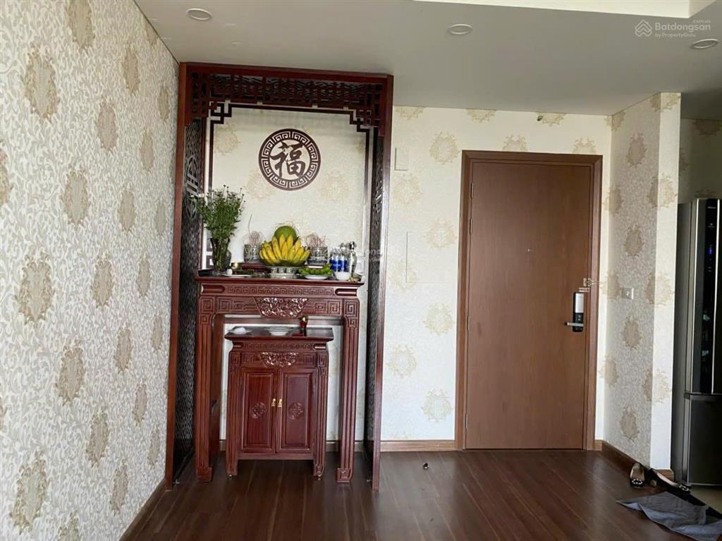 Căn chung cư cao cấp, vị trí trung tâm, ban công view hồ nước, khu dân cư văn minh