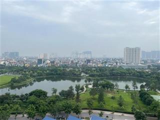 Căn chung cư cao cấp, vị trí trung tâm, ban công view hồ nước, khu dân cư văn minh