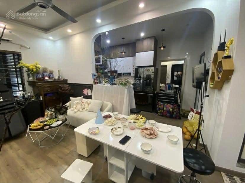 Bán căn hộ 2 ngủ Trần Thủ Độ KĐT Pháp Vân