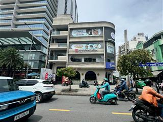 Siêu vị trí 3 mặt tiền cách mạng tháng 8, 16x18, hđt 500 tr/th giá 180 tỷ