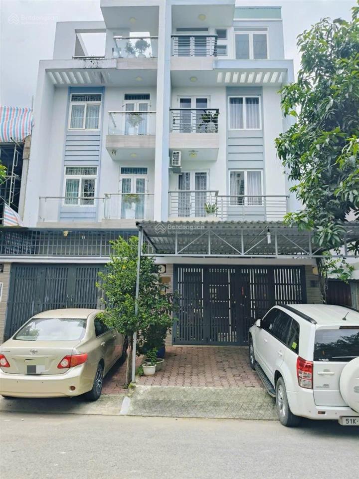 Nhà 1 trệt 2 lầu sân thượng  100m2  5 pn  đường nhựa 12m  sổ riêng  bình chánh  chỉ 9.99 tỷ