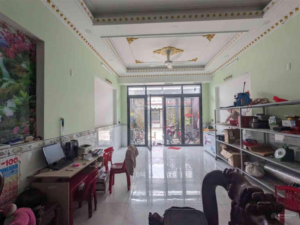 Nhà mới đẹp 3 tầng  kdc tân đông hiệp b  100m  chỉ 5.5 tỷ l