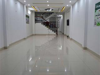 Nhà nguyên căn mẹ thứhoà xuân 20tr/tháng