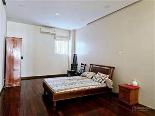 Bán nhà mt đường núi thành đà nẵngsầm uấtgiá đẹp