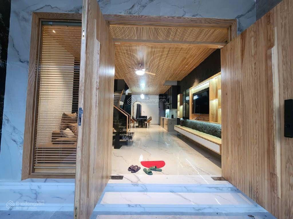 Bán nhà mt đinh đức thiện 90m2 full nội thất luxury chỉ 9,1 tỷ