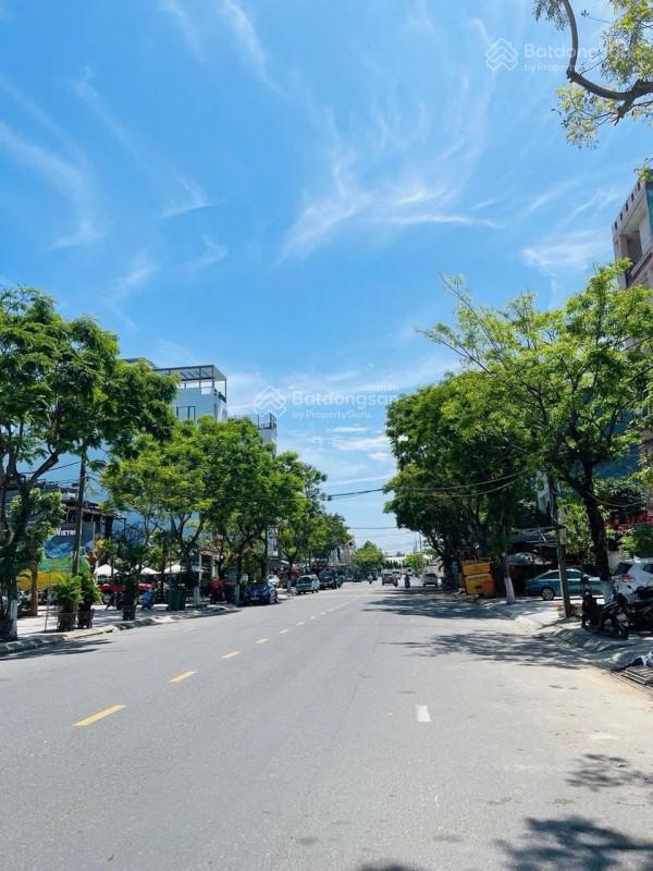 Bán nhà mt chính hữu 93m2 sẵn dòng tiền 700tr/năm