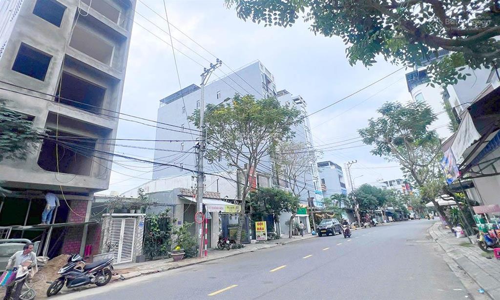 Bán nhà mt chính hữu 93m2 sẵn dòng tiền 700tr/năm
