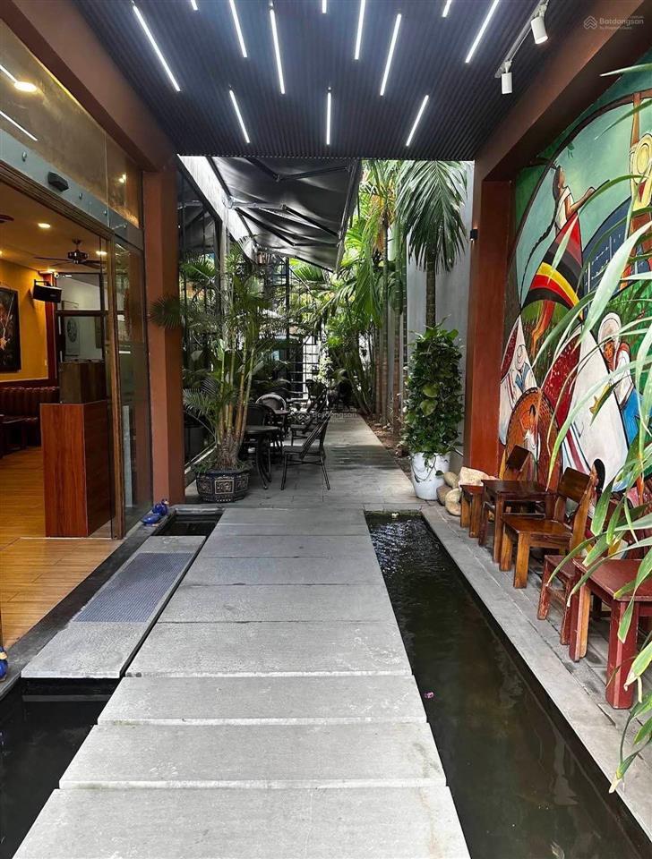Bán nhà phố duy tân 303m2 ngày sân bay chỉ 40 tỷ đồng
