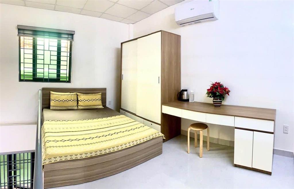 Nhà mặt tiền huỳnh tấn phát 97m2  ngang 5m  kinh doanh sầm uất  ngay chợ đầu mối