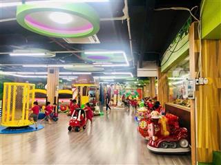 Bán nhà mt 594m2 sẵn nhà dòng tiền 400tr/tháng.