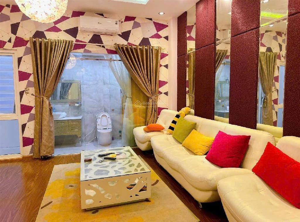 Bán nhà vip đường huỳnh tấn phát  dt vuông vức  sang trọng chỉ 15,8 tỷ
