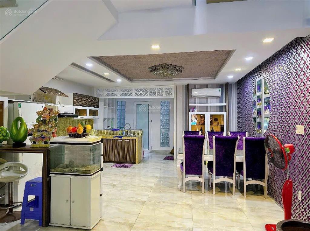Bán nhà vip đường huỳnh tấn phát  dt vuông vức  sang trọng chỉ 15,8 tỷ
