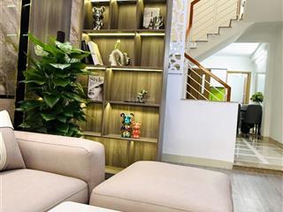 Cực hiếm nhà 3 tầng lý tự trọng kẹp kiệt siêu thoáng mặt tiền 10m5 sát đống đa sổ hoa hậu!