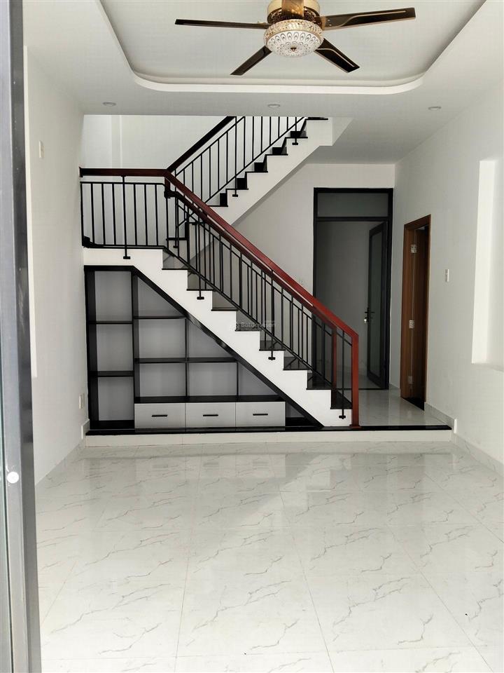 Không có căn thứ 2! mặt tiền trịnh đình thảo (lề 7.5m) giá "sốc" 12.5 tỷ!