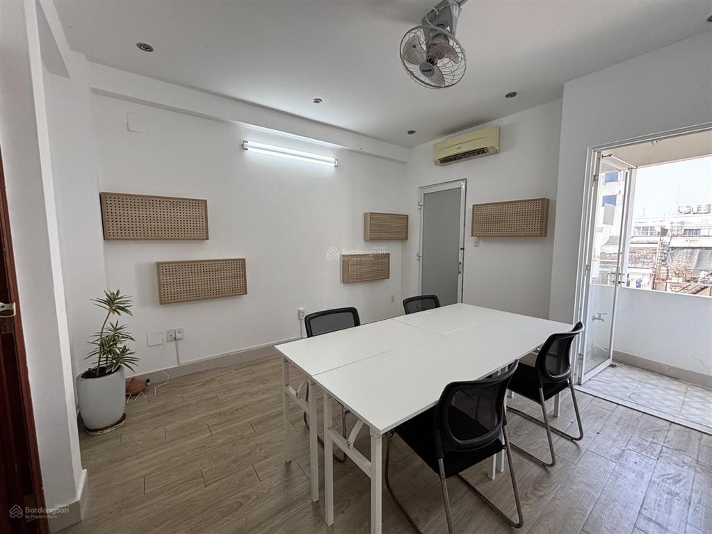 Chính chủ  vp 20m2 tại 20 phan liêm q1