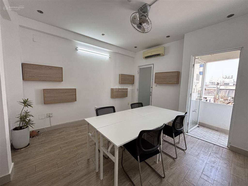 Chính chủ  vp 20m2 tại 20 phan liêm q1