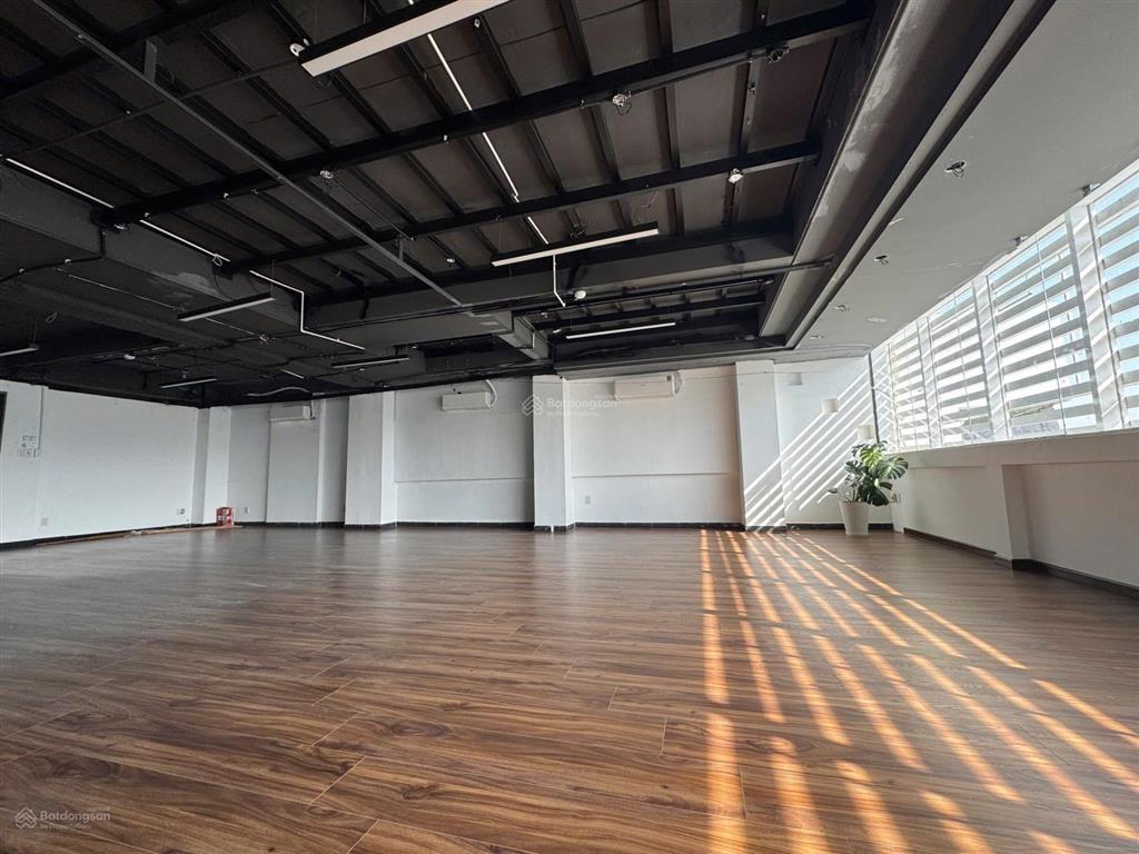 Chính chủ cho thuê văn phòng 100m2 mặt tiền 84b trần quốc toản quận 3