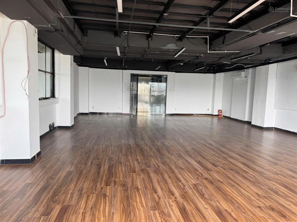 Chính chủ cho thuê văn phòng 100m2 mặt tiền 84b trần quốc toản quận 3
