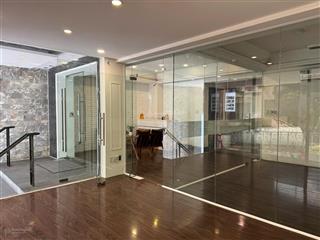 Chính chủ cho thuê văn phòng/mbkd 20m2 ngay mặt tiền 84b trần quốc toản