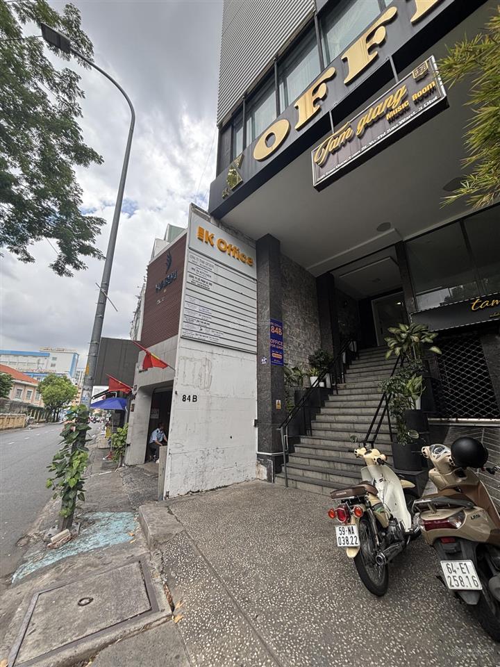 Chính chủ cho thuê kiot cafe tại 84b trần quốc toản, q3