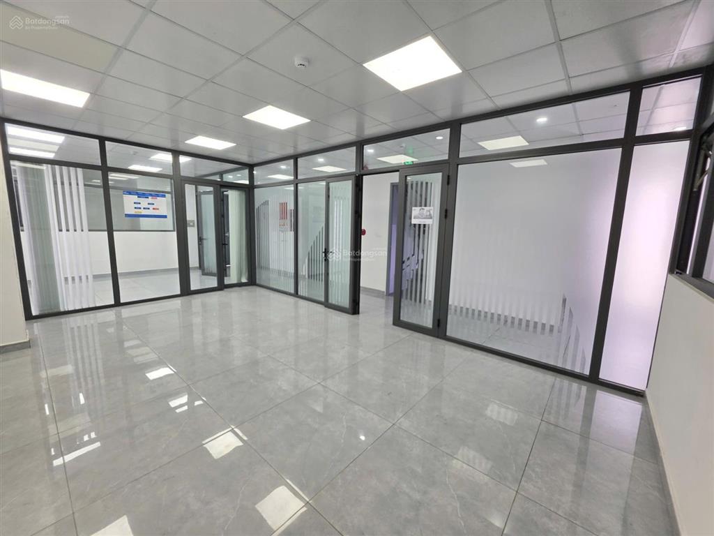 Chính chủ  vp 40m2 thoáng, đẹp tại 38/15b nguyễn văn trỗi, phú nhuận