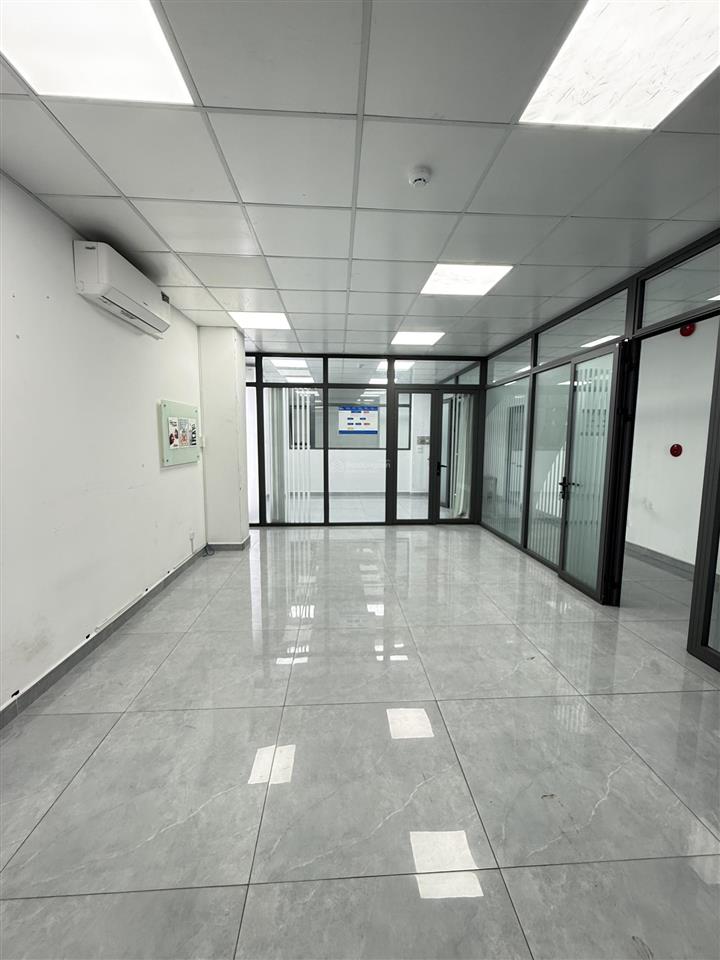 Chính chủ  vp 40m2 thoáng, đẹp tại 38/15b nguyễn văn trỗi, phú nhuận