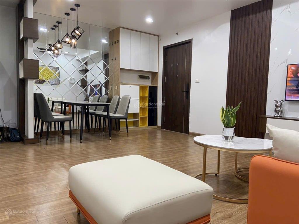 Chung cư osaka 2 ngủ, sổ đỏ, view hồ linh đàm.