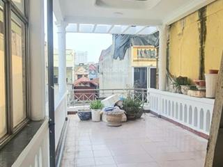 Cần bán nhà mặt phố thái thịnh, dt 51m2, 4 tầng, khu sầm uất buôn bán. 21 tỷ