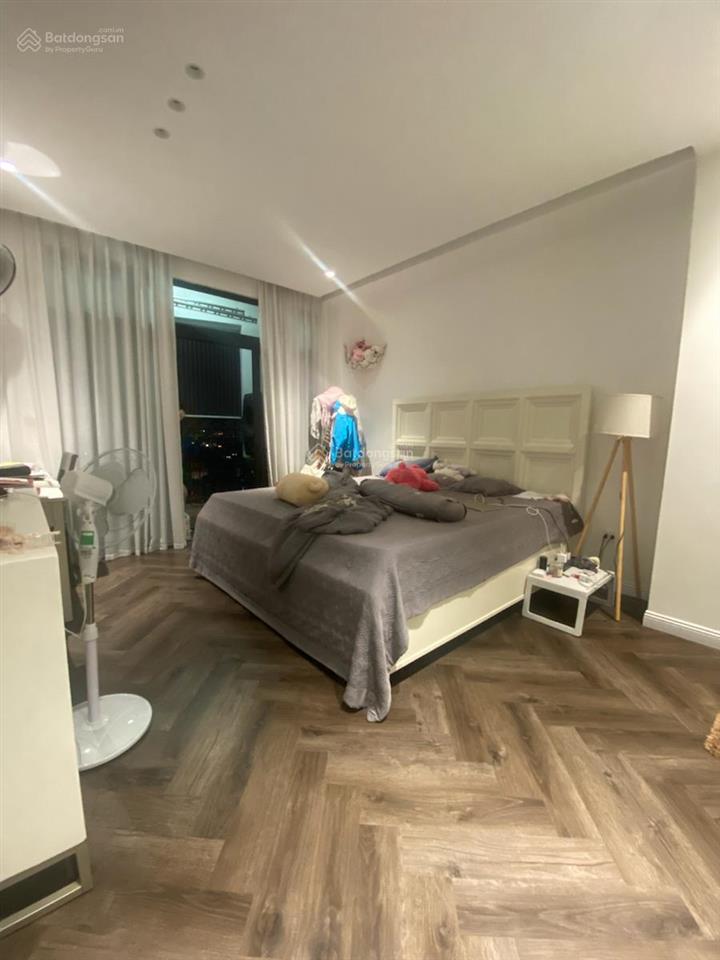 Chính chủ bán cc royal city 131m2, full nội thất cao cấp, nhỉnh 17tỷ