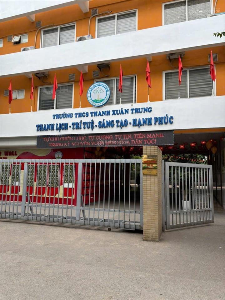 Nhà mới, ô tô đỗ ngày đêm, trung tâm thanh xuân, 22m, 5 tầng, 8tỷ.