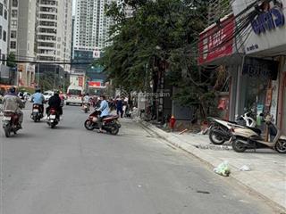 Nhà mới, ô tô đỗ ngày đêm, trung tâm thanh xuân, 22m, 5 tầng, 8tỷ.