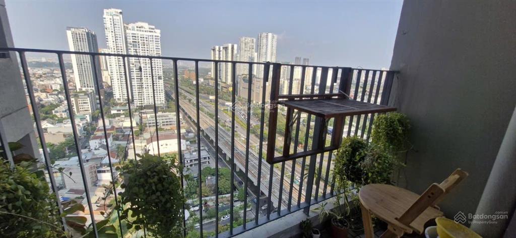 Cho thuê căn hộ 2 phòng ngủ  2 phòng tắm  nội thất làm mới 100%. chuyên nắm nhiều căn hộ giá tốt