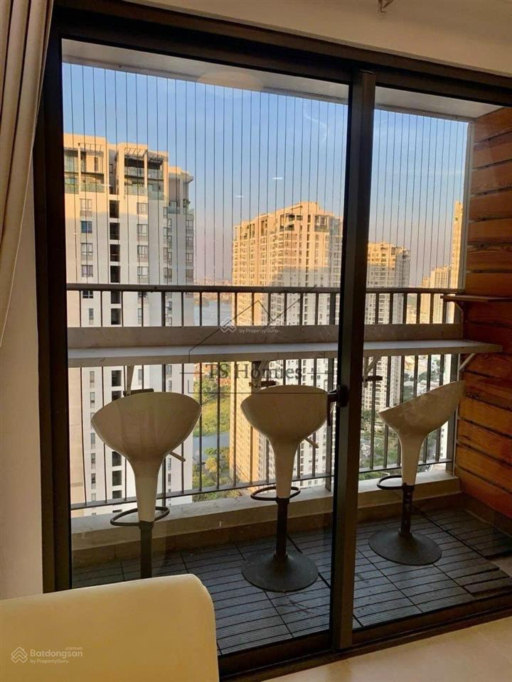 Cho thuê căn hộ dài hạn có ban công rộng rãi thoát mát giá rẻ đầy đủ tiện nghi