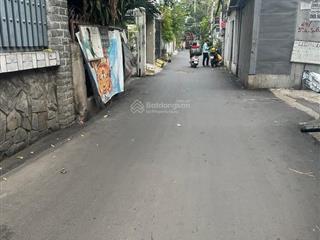 Mặt tiền kinh doanh  đường 8m  ô tô thông  81m2  ngang 5m  vuông vức  chỉ 8 tỷ.